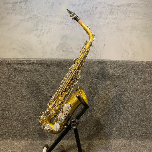 Saxofone Lafayette Laqueado – Usado