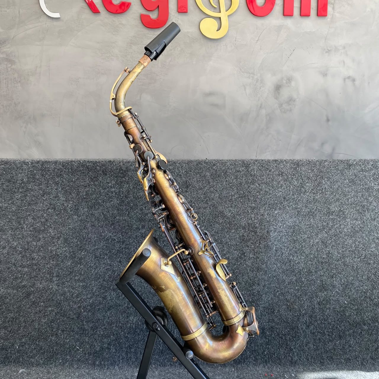Saxofone E.M Winston - Usado