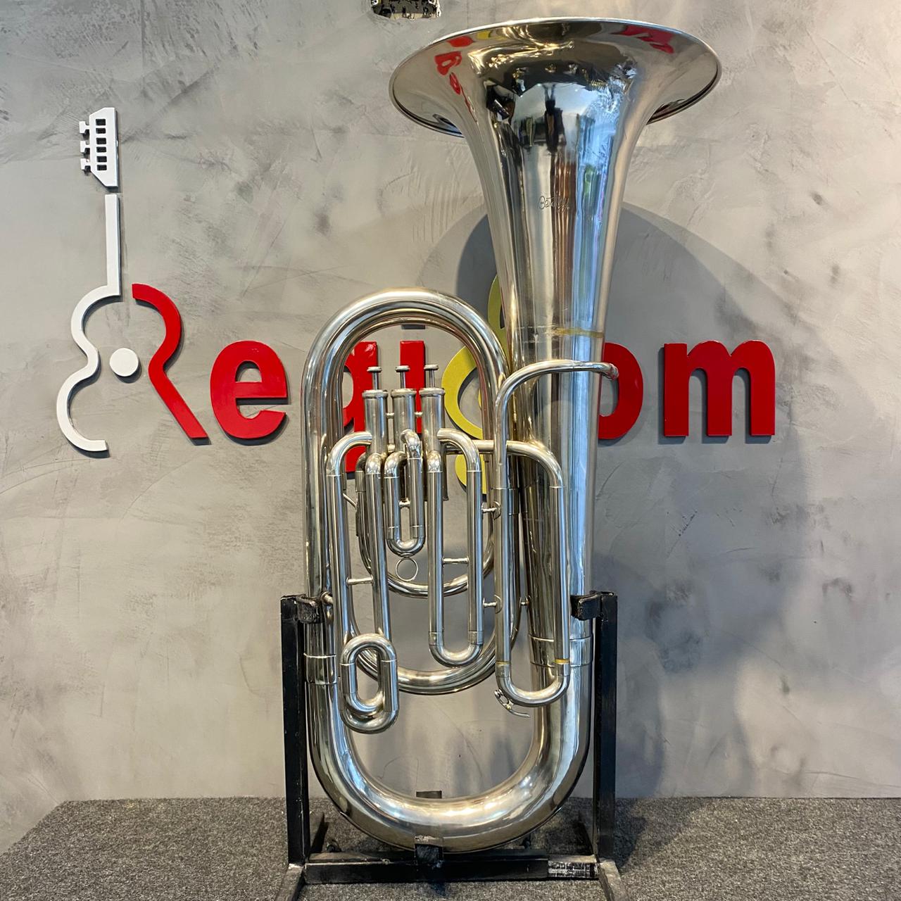 Tuba Weril Bentley - Usada