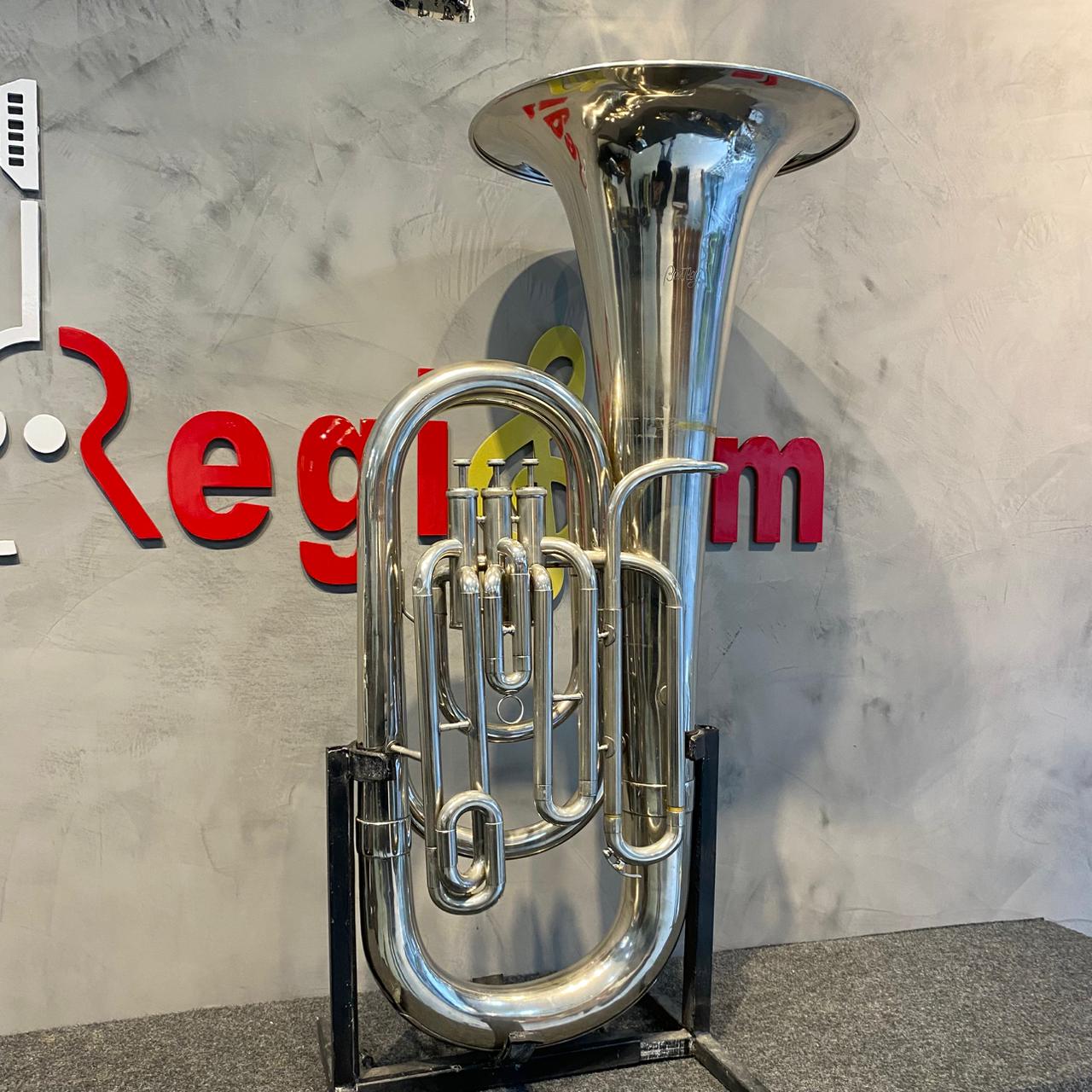 Tuba Weril Bentley - Usada