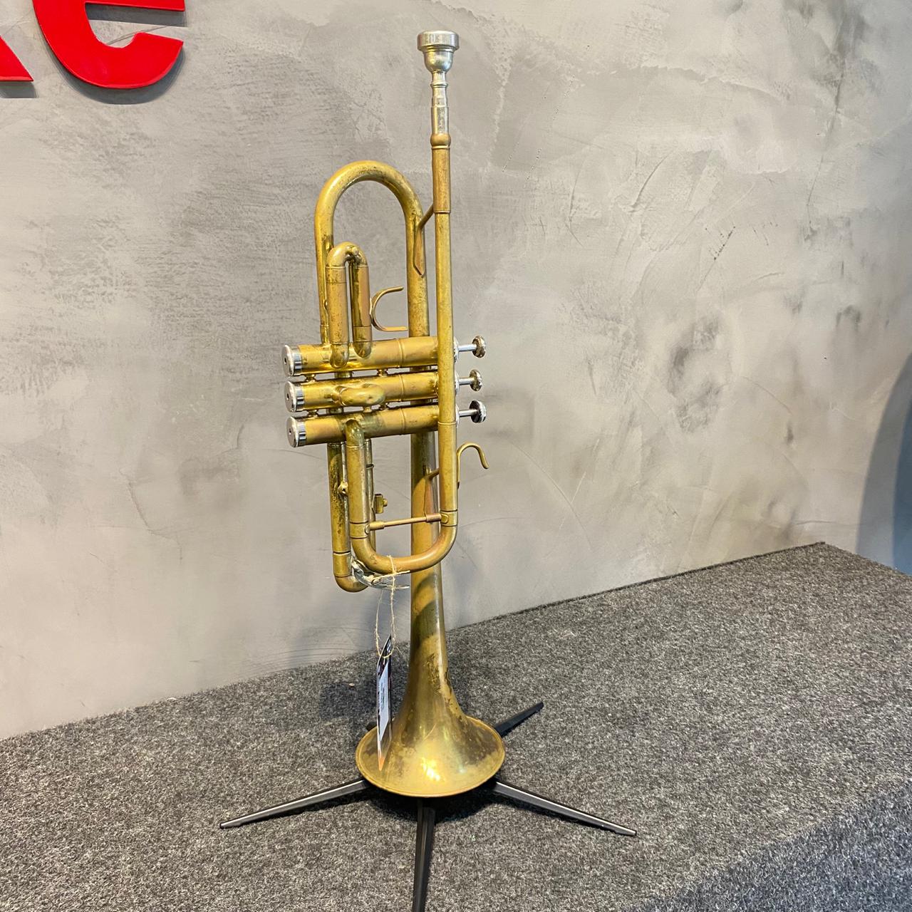 Trompete Quasar Laqueado  – Usado