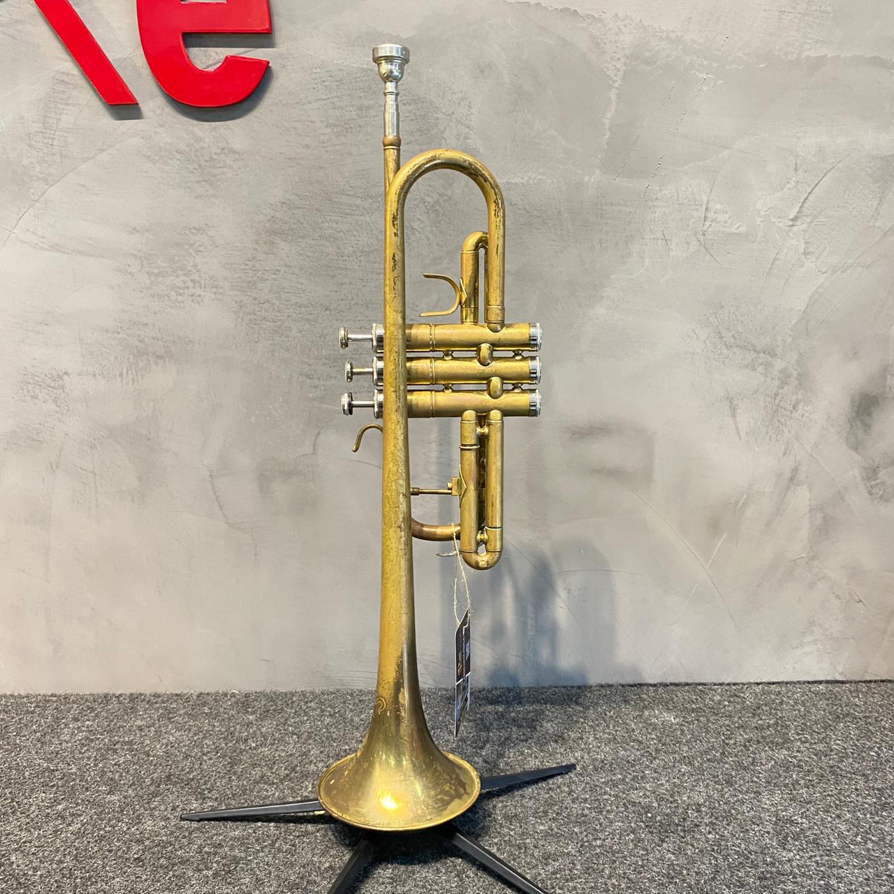 Trompete Quasar Laqueado  – Usado