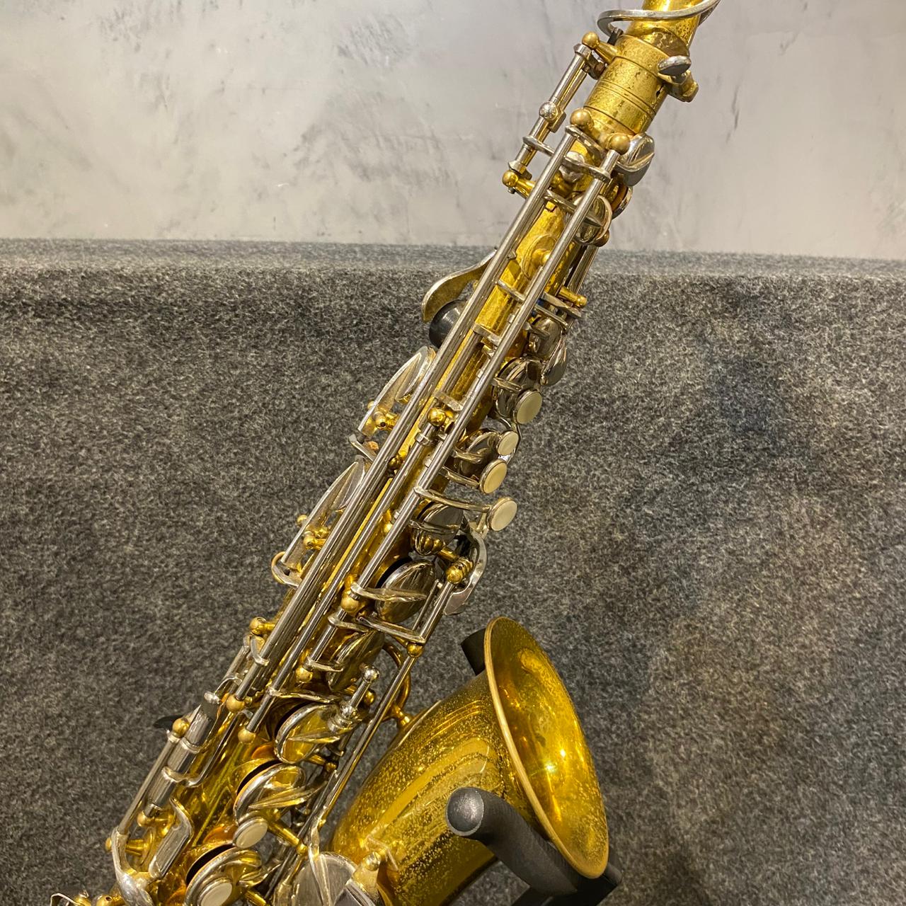 Saxofone Lafayette Laqueado – Usado