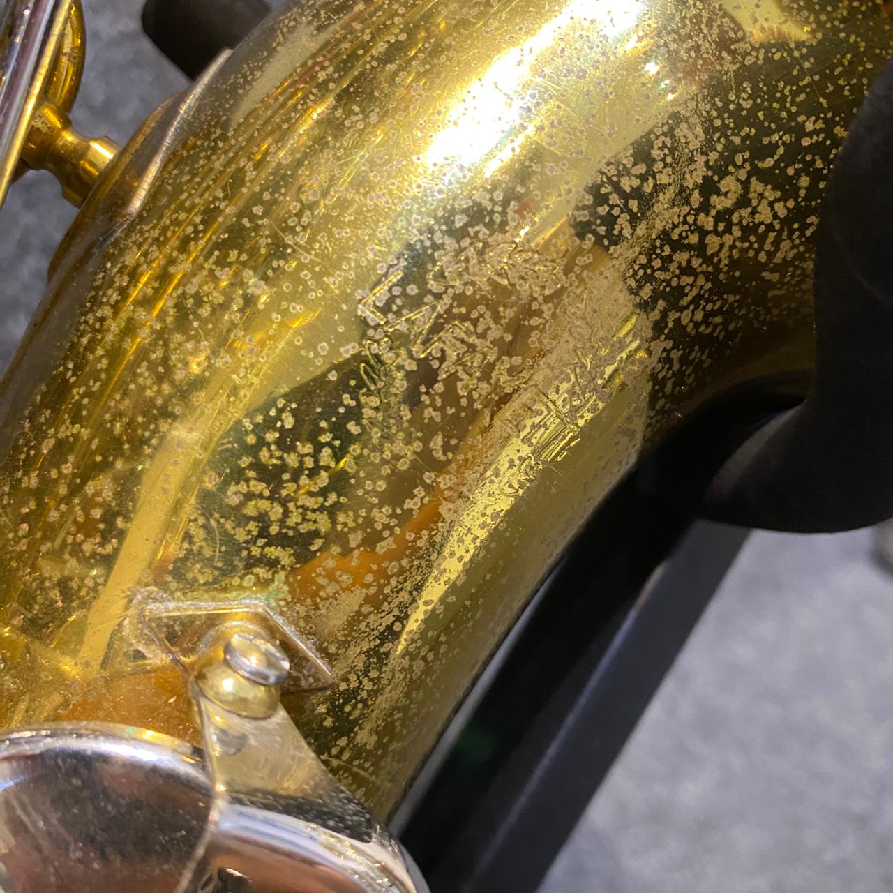 Saxofone Lafayette Laqueado – Usado