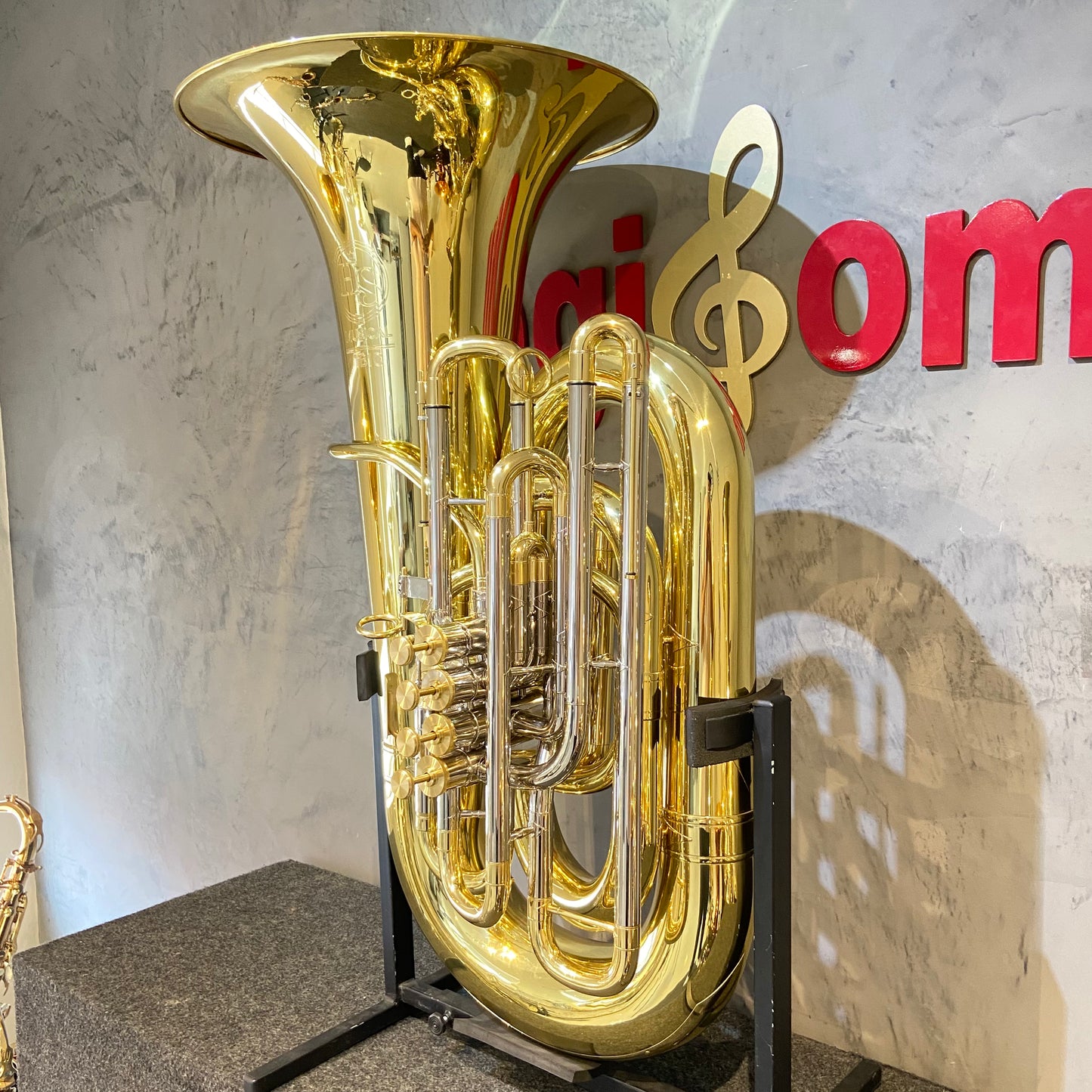 Tuba HS MUSICAL TB1C Laqueada C/ Niquelado – Seminova