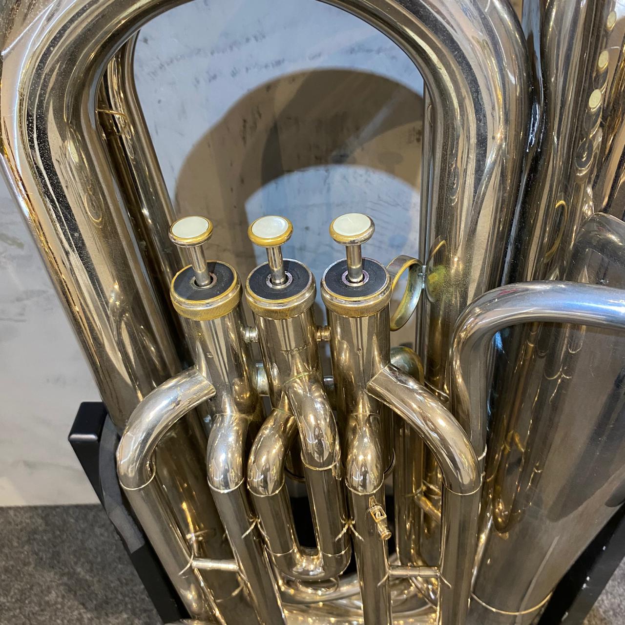 Tuba Weril J310  3/4 Niquelada – Usada
