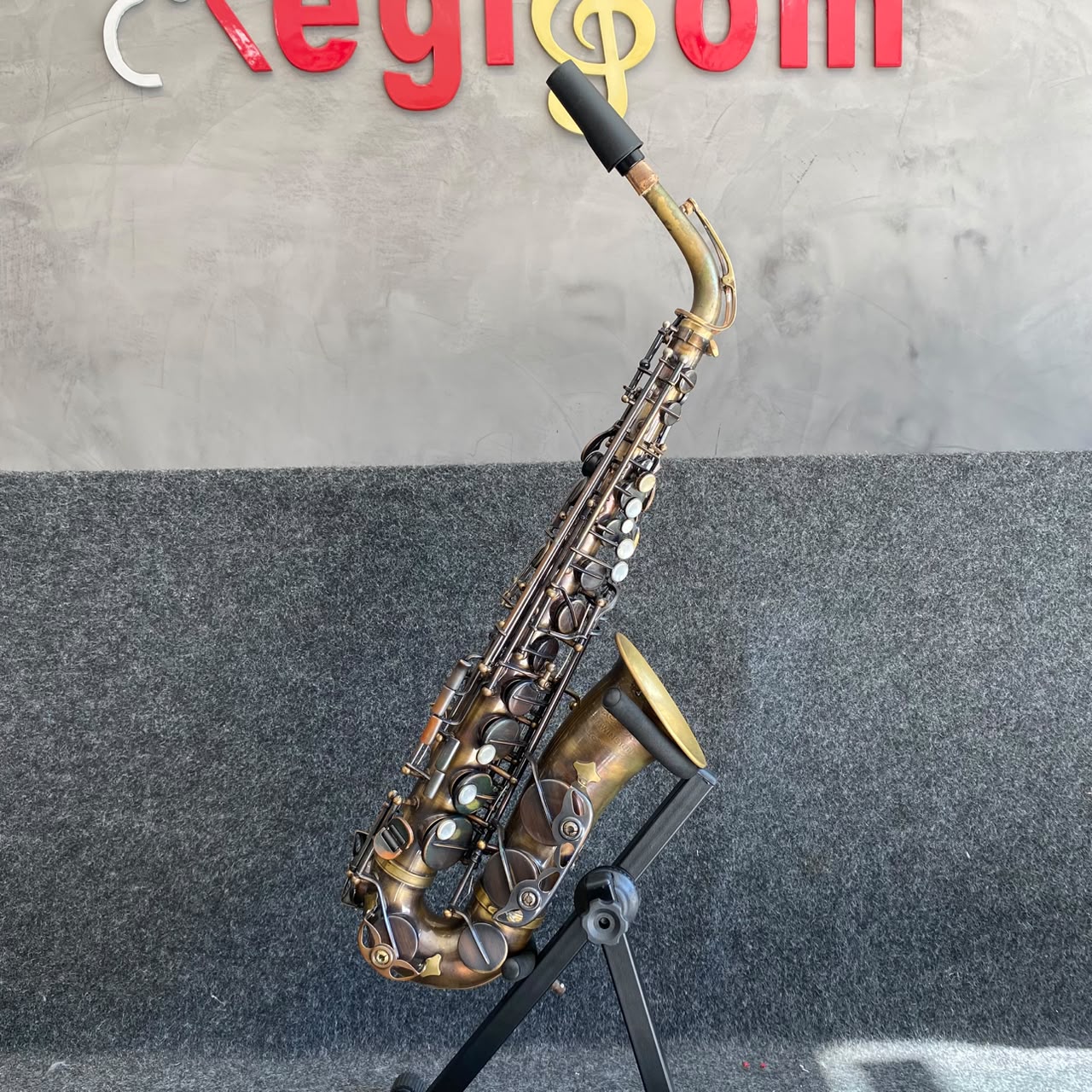 Saxofone E.M Winston - Usado