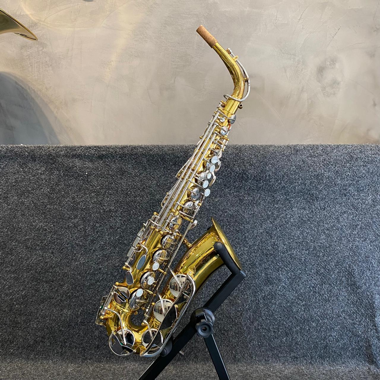 Sax alto CONN 20M - Usado