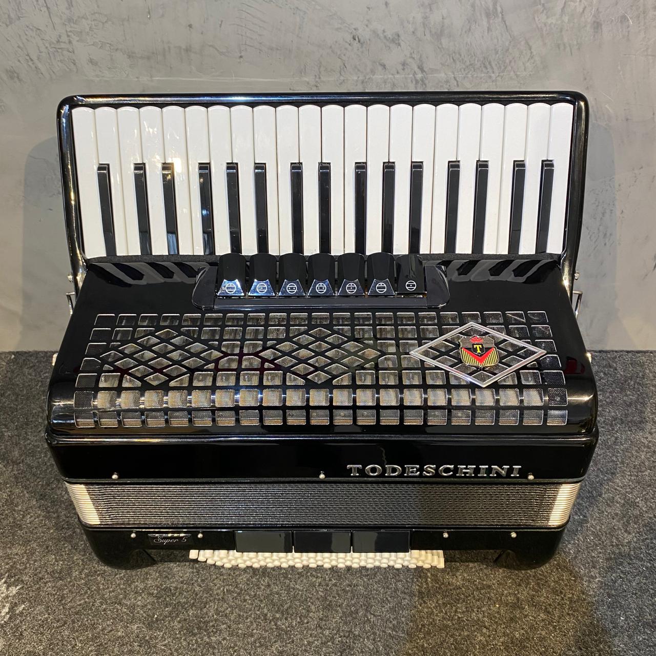 Acordeon Todeschini 80 Baixos - Preto